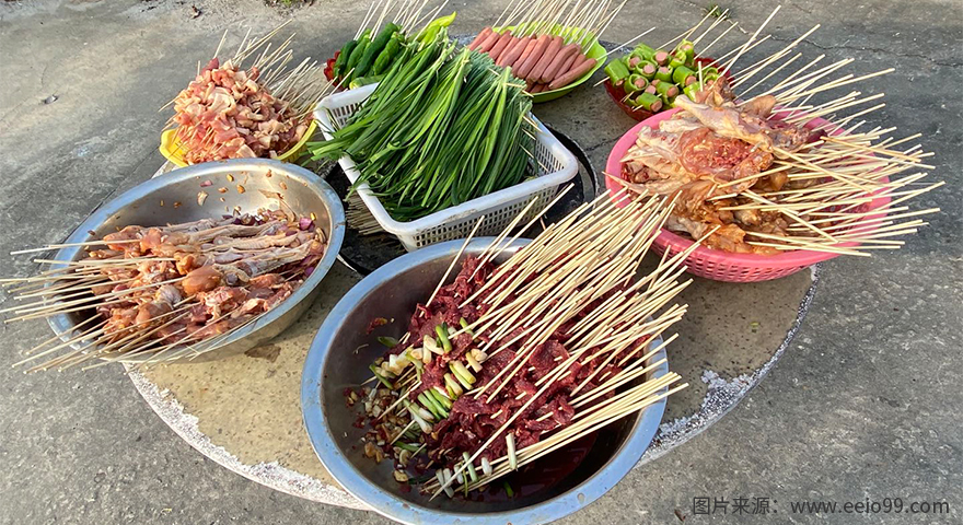 各种丰富的烧烤食材