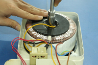 圣元电压转换器组装过程